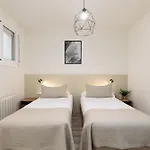 Group Blue&white * Sitges