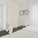 Apartament Group Blue&white Sitges