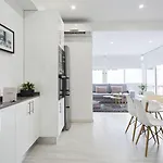 Apartament Group Blue&white Sitges
