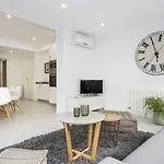 Apartament Group Blue&white Sitges
