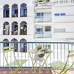 Group Blue&white Apartment *