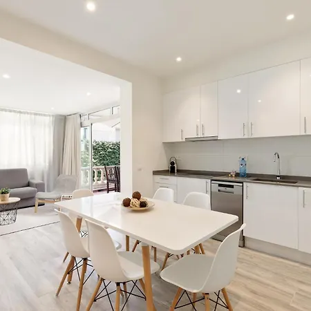 Apartment Group Blue&white